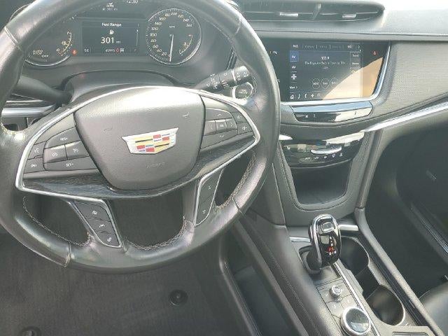 2022 Cadillac XT5 AWD Premium Luxury