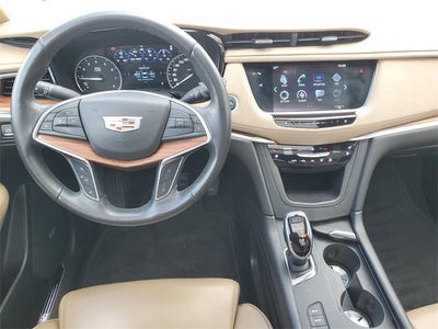 2017 Cadillac XT5 Platinum AWD