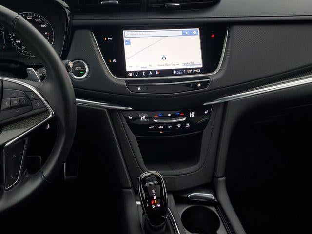 2024 Cadillac XT5 Sport