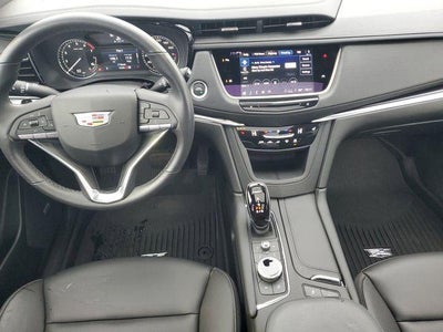 2024 Cadillac XT6 Luxury