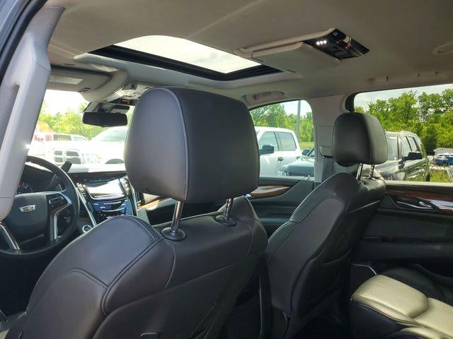 2017 Cadillac Escalade Luxury