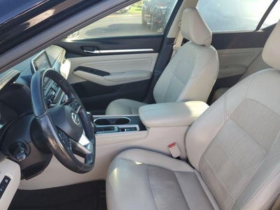 2019 Nissan Altima 2.5 Platinum