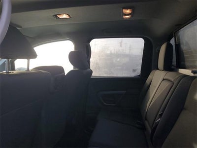 2015 Nissan Titan SV