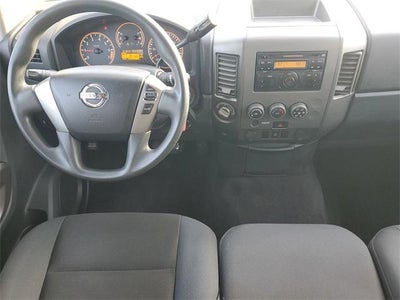2015 Nissan Titan SV