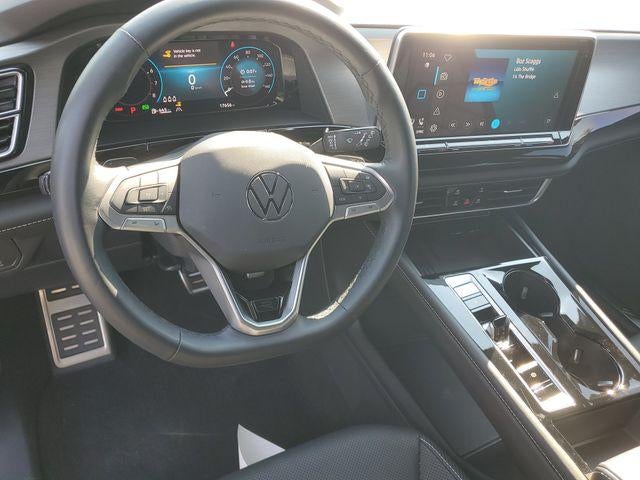 2025 Volkswagen Atlas Cross Sport 2.0T SE w/Technology