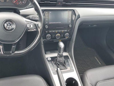 2020 Volkswagen Passat 2.0T SE