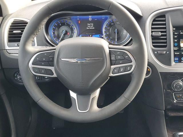 2023 Chrysler 300 Touring L AWD