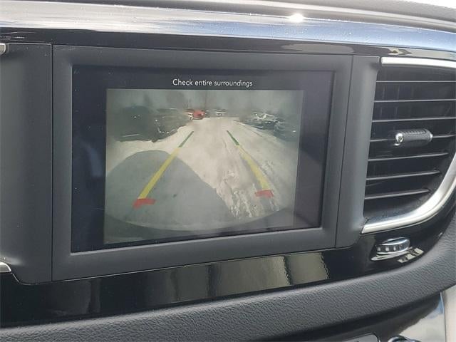 2020 Chrysler Pacifica Touring L