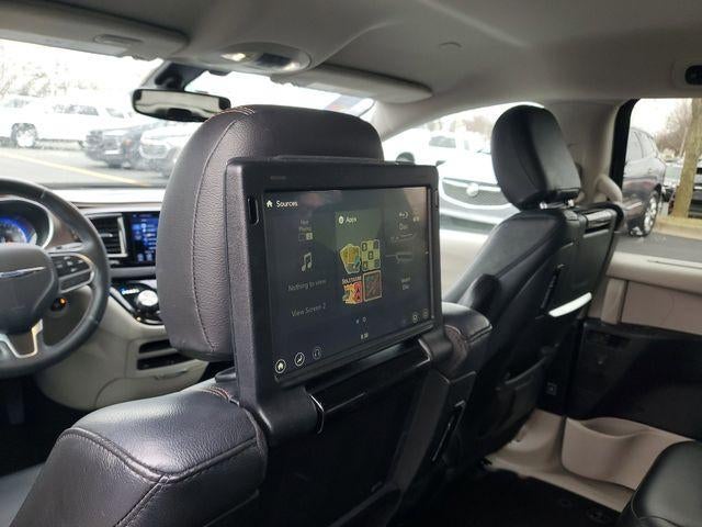 2017 Chrysler Pacifica Touring-L Plus