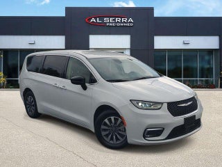 2024 Chrysler Pacifica Hybrid Select