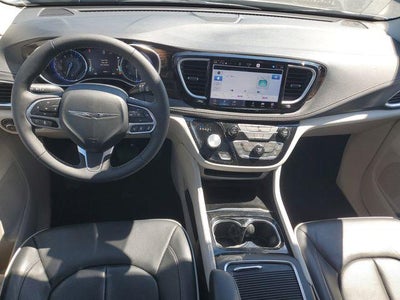 2024 Chrysler Pacifica Limited AWD
