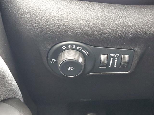 2023 Jeep Compass Latitude Lux FWD