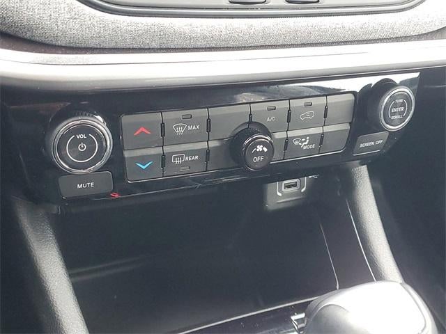 2023 Jeep Compass Latitude Lux FWD