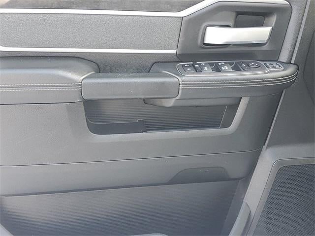 2023 RAM 3500 Big Horn Crew Cab 4x4 6'4" Box