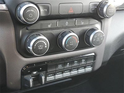 2023 RAM 3500 Big Horn Crew Cab 4x4 6'4" Box