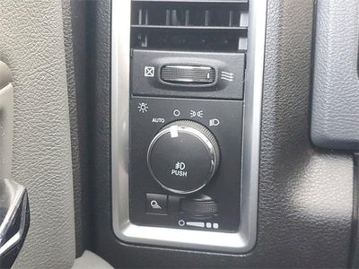 2017 RAM 1500 Big Horn Crew Cab 4x4 5'7" Box