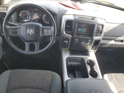 2017 RAM 1500 Big Horn Crew Cab 4x4 5'7" Box