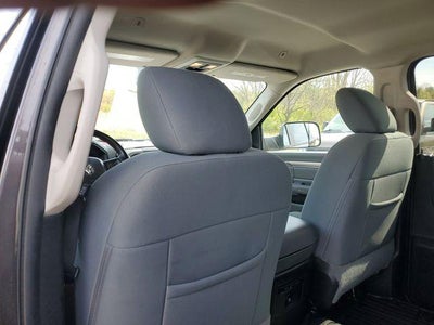 2017 RAM 1500 Big Horn Crew Cab 4x4 5'7" Box