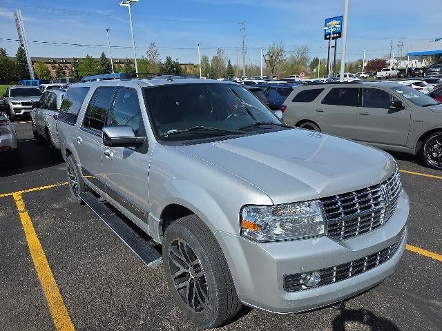 2014 Lincoln Navigator L Base
