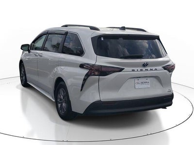 2024 Toyota Sienna LE