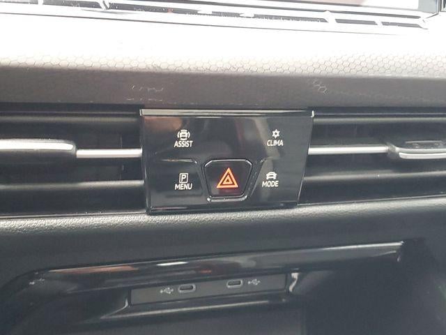 2023 Volkswagen Golf GTI 2.0T Autobahn